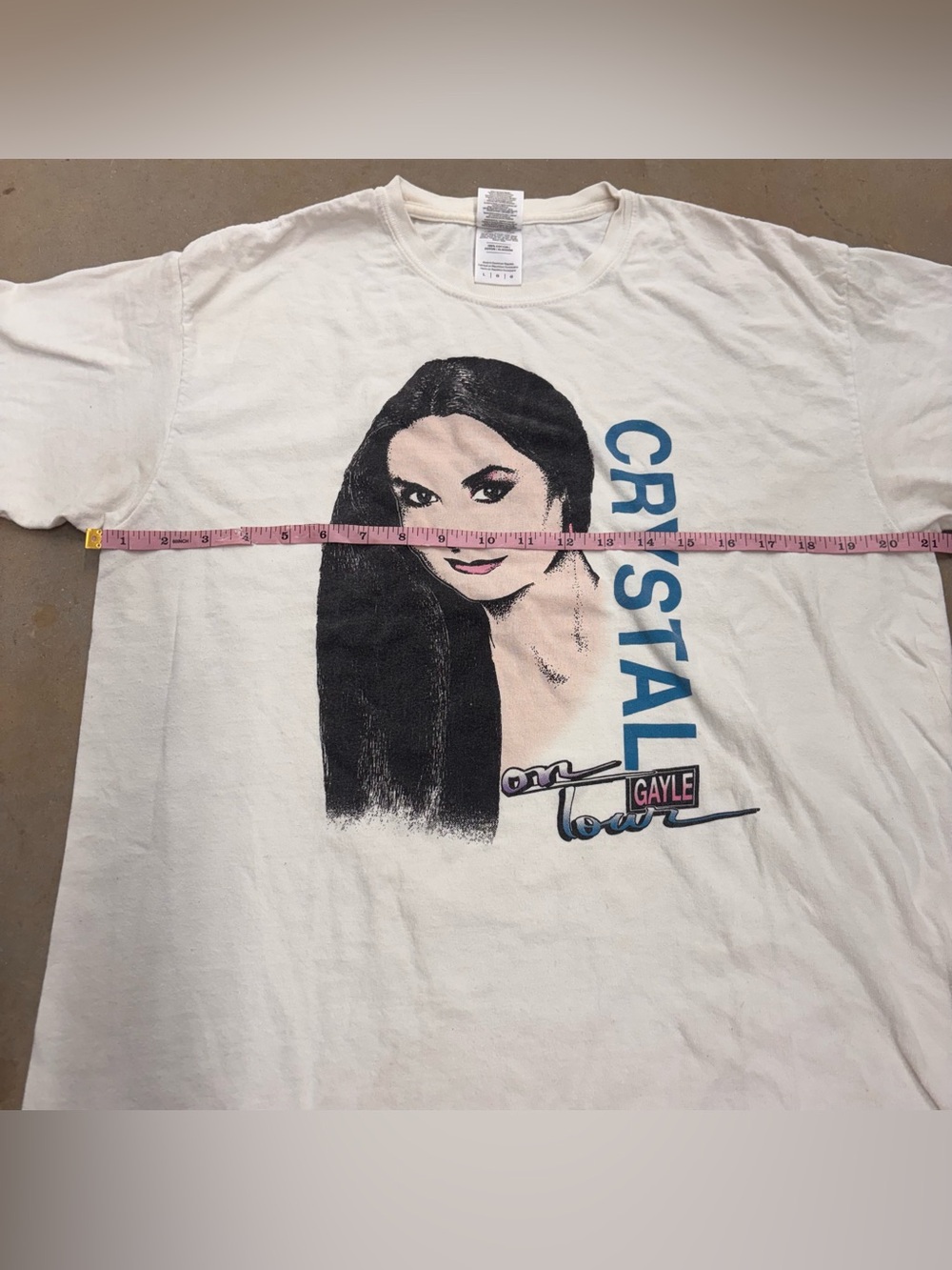 Crystal Gayle On Tour Graphic T-Shirt White Large Talladega Nights Ricky Bobby - Picture 5 of 6